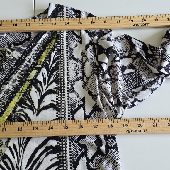 JM Collection Tunic Top Women M Multicolor 3/4 Sleeve V Neck Geo Snake Print 90s - Picture 4 of 14